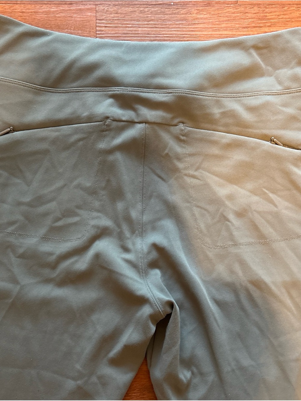 Athleta Women’s Size 16 Olive Green Cargo Utility Leggings Zip Pocket Pants NWOT - Picture 7 of 9